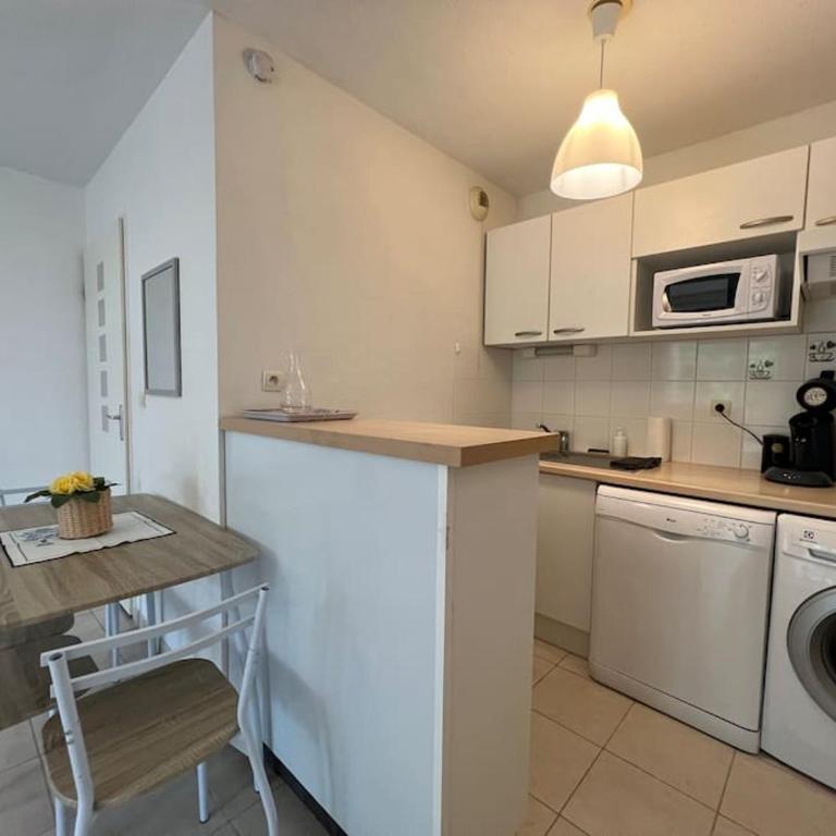 T2 Calme et Paisible Parking Piscine - Apartment mit 1 Schlafzimmer - 8
