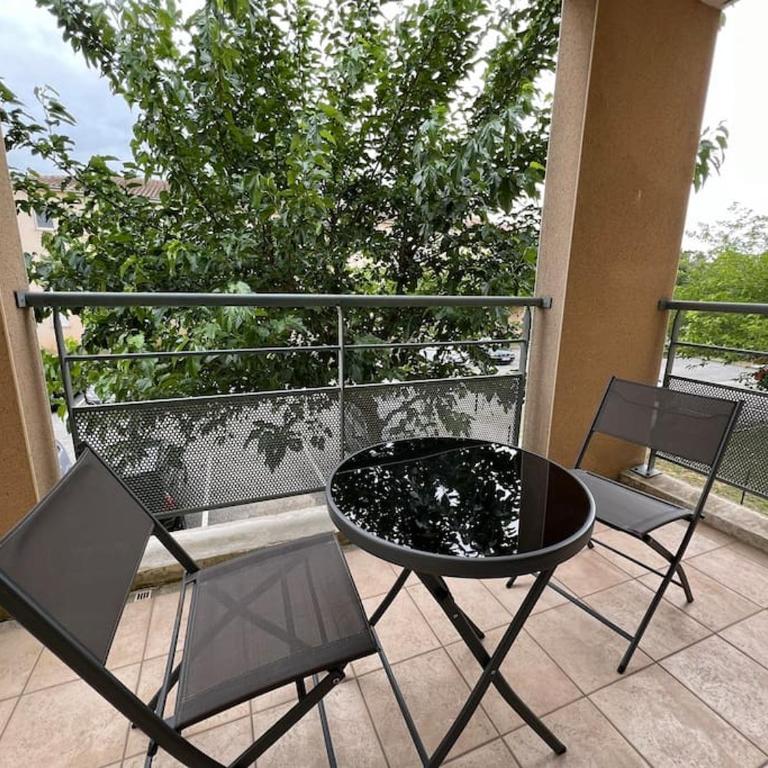 T2 Calme et Paisible Parking Piscine - Apartment mit 1 Schlafzimmer - 20