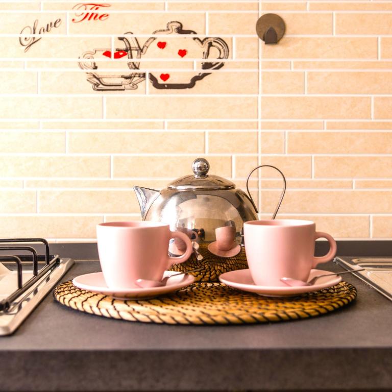 Hostly-Casa Serena-Near the Town Center - One-Bedroom Apartment - 3