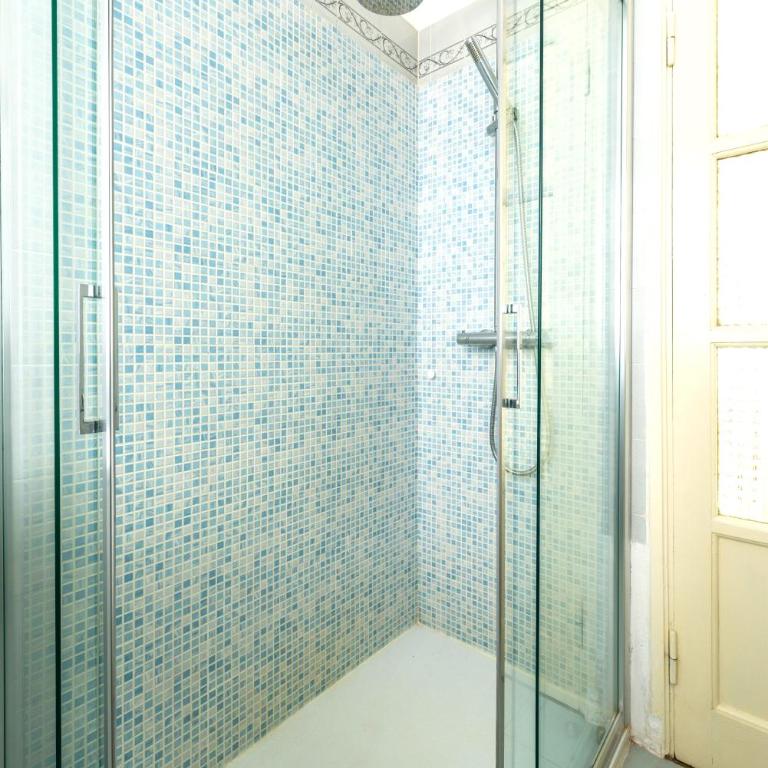 Hostly-Casa Serena-Near the Town Center - One-Bedroom Apartment - 26