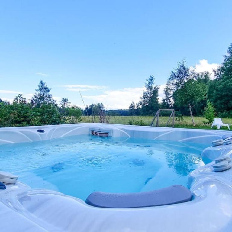 Le Chalet du Lys avec jacuzzi - Villa Supérieure - 83