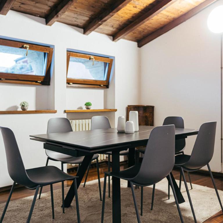 Verona Centro Piazza Erbe - Appartamento con 2 Camere da Letto - 13