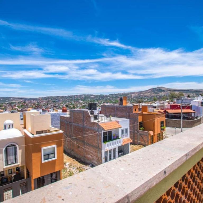 Casa Eugenia, tu hogar en San Miguel de Allende - Three-Bedroom House - 20
