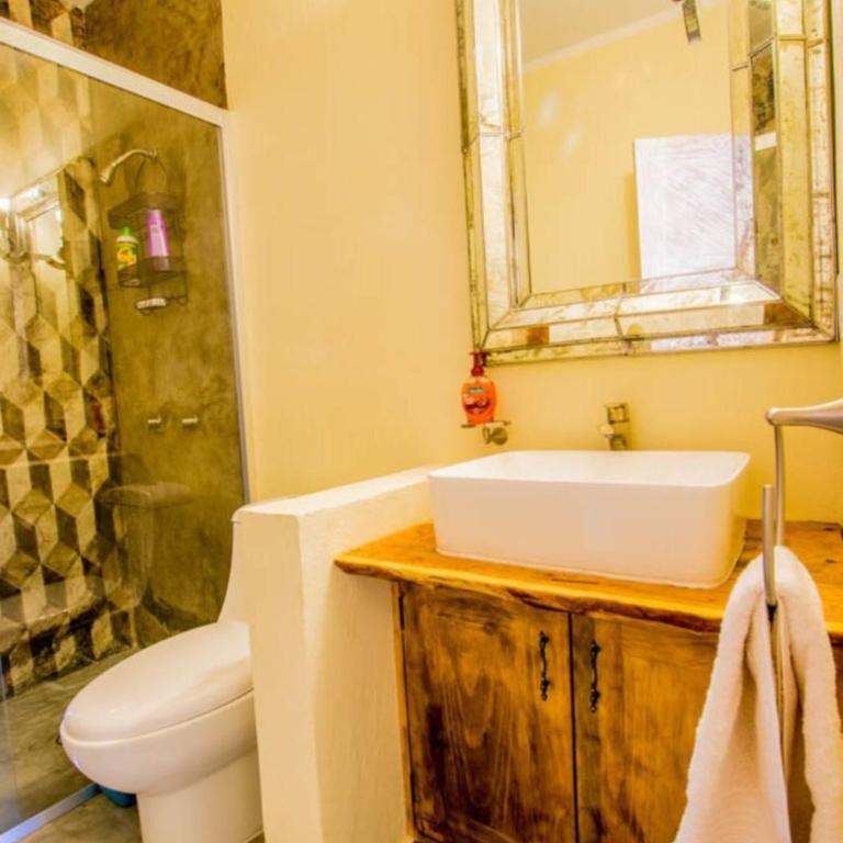 Casa Eugenia, tu hogar en San Miguel de Allende - Three-Bedroom House - 8
