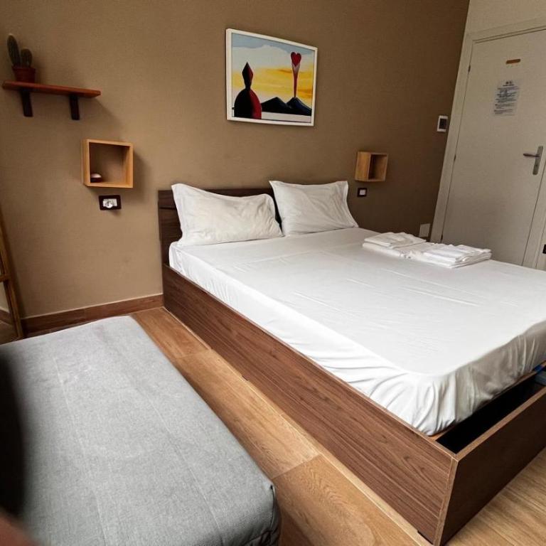 Vespucci Rooms - Deluxe Room - 17