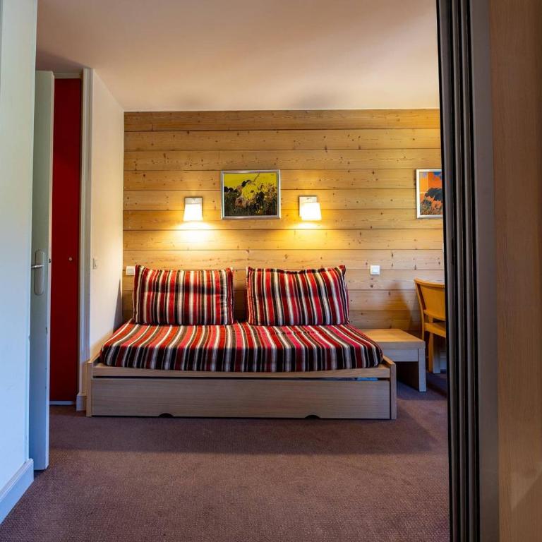Appartement avec balcon, parking, proche centre La Plagne - Studio - 4