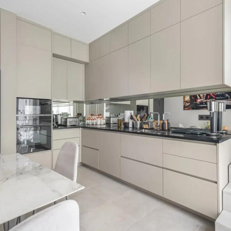 Appartement luxueux / historique proche bon marché - Appartement - 26