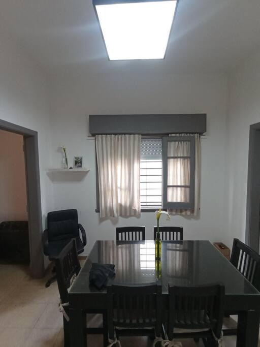 Casa a pocas cuadras del centro - Casa de 2 dormitorios - 3