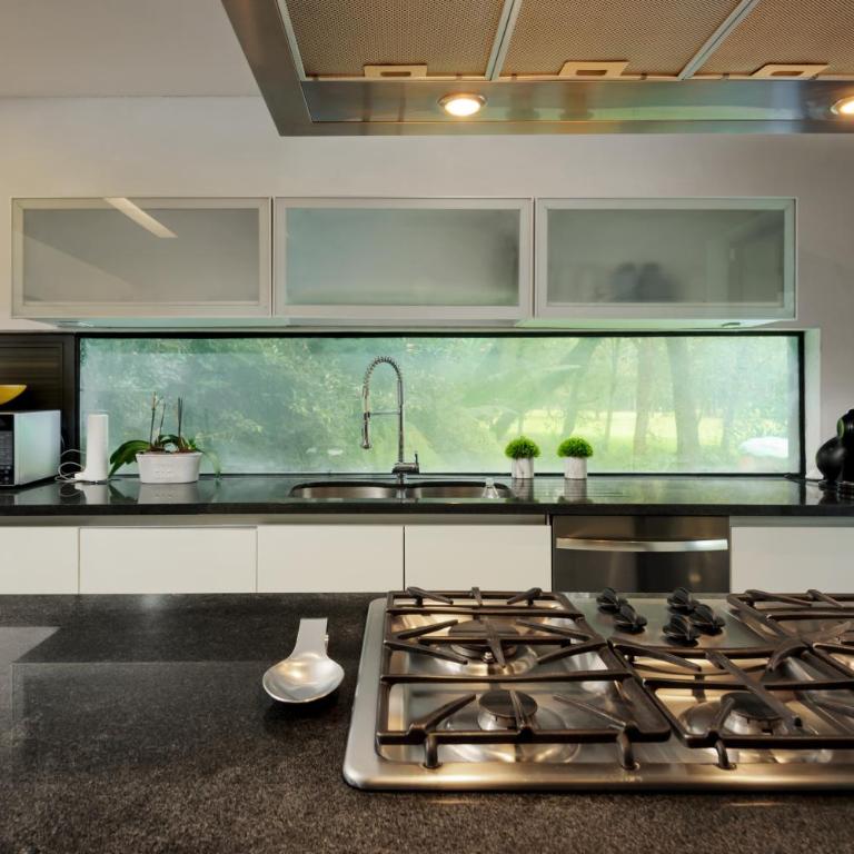 Casa Galo-Modern Retreat Overlooking Golf Course - Villa - 4