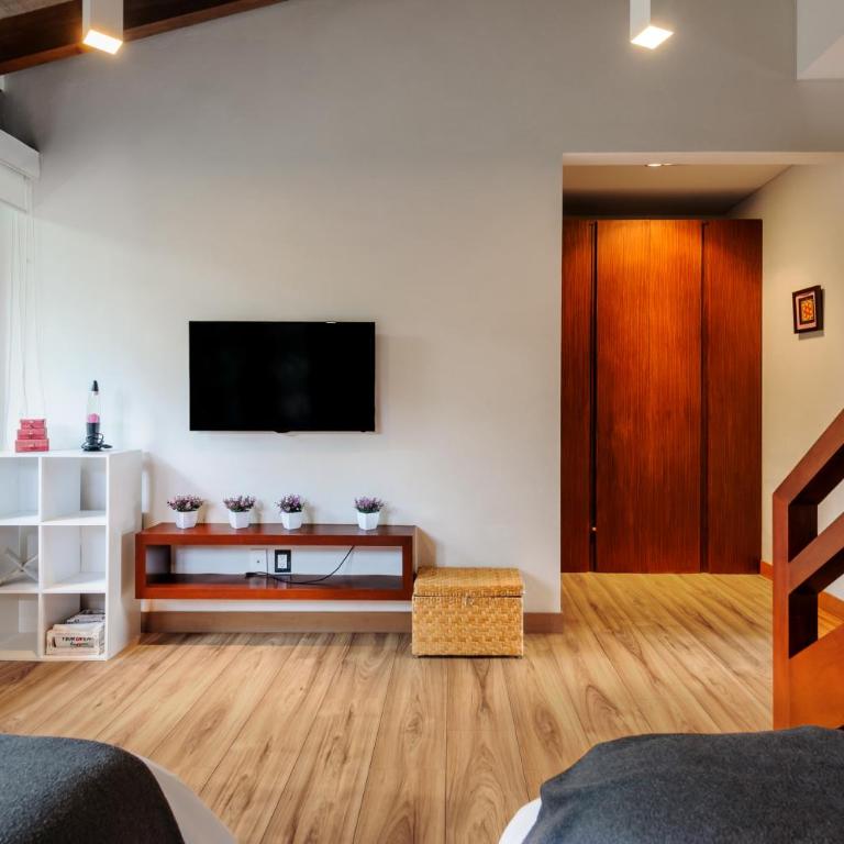Casa Galo-Modern Retreat Overlooking Golf Course - Villa - 16