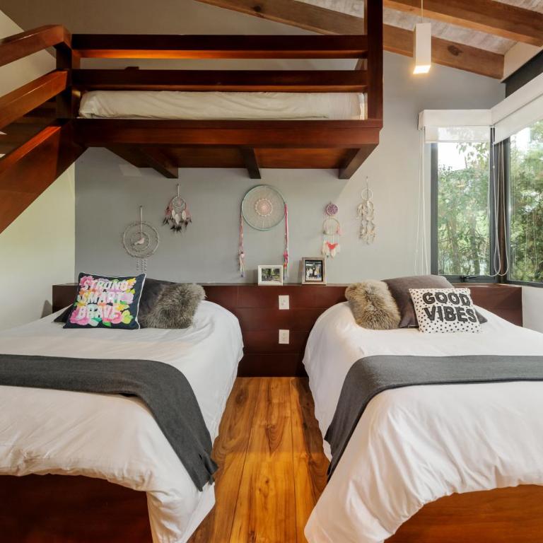 Casa Galo-Modern Retreat Overlooking Golf Course - Villa - 31