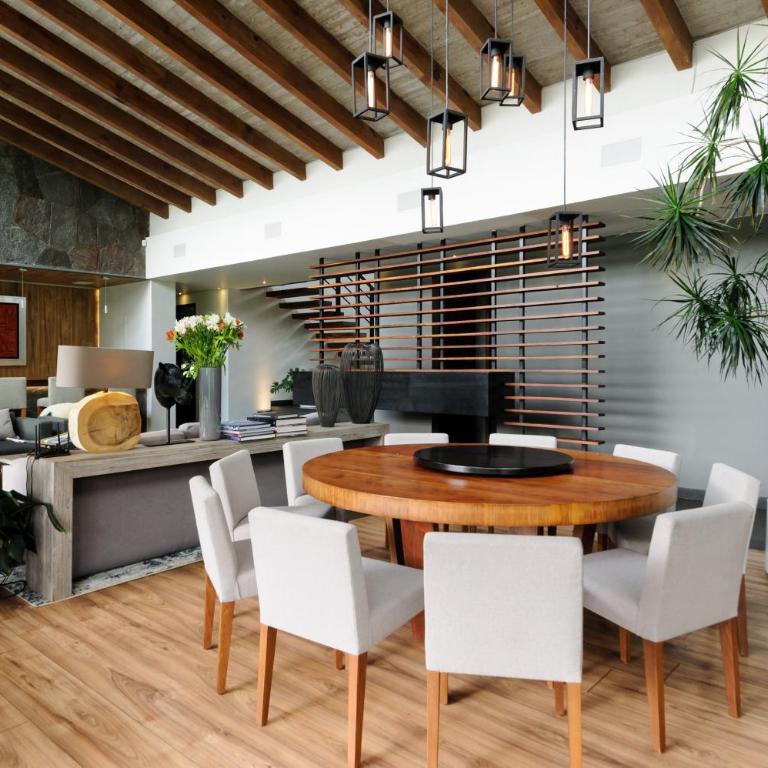 Casa Galo-Modern Retreat Overlooking Golf Course - Villa - 24