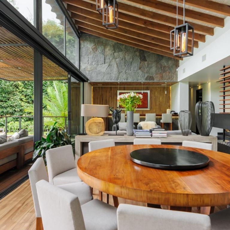 Casa Galo-Modern Retreat Overlooking Golf Course - Villa - 36