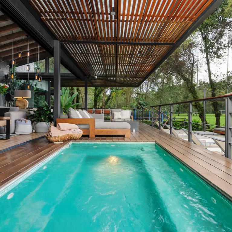 Casa Galo-Modern Retreat Overlooking Golf Course - Villa - 7