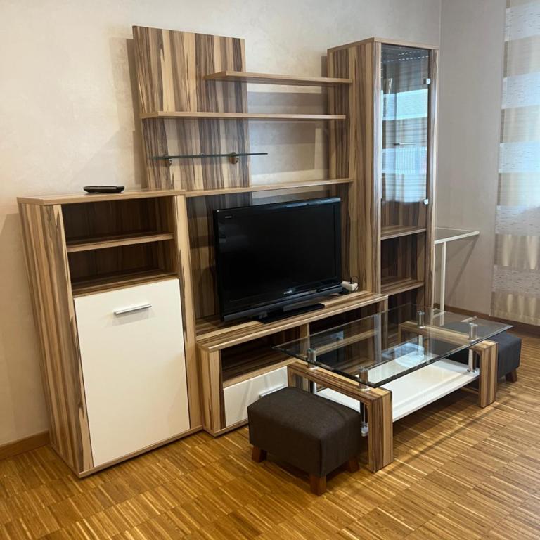 City Home- Business Apartment, private Parking Free - Superior Apartment - 9