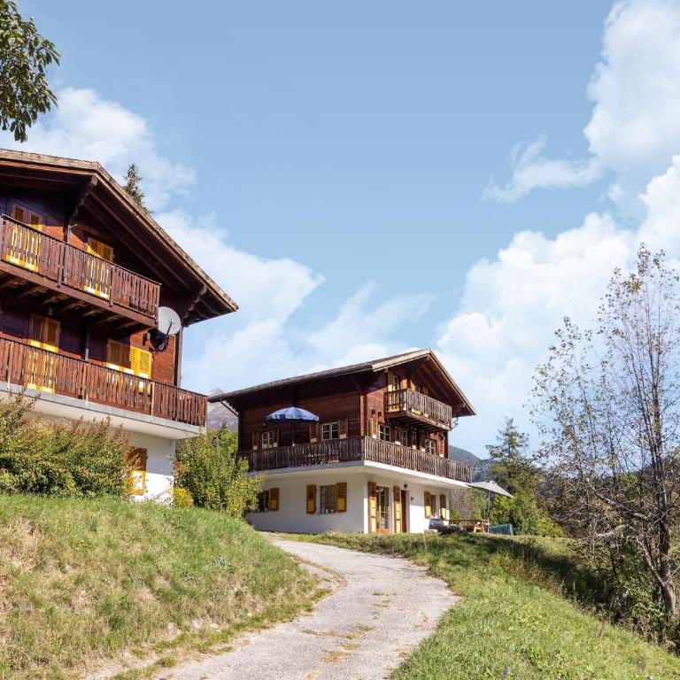 Chalet in Fiesch near Aletsch Glacier - Ferienhaus mit 6 Schlafzimmern - 7