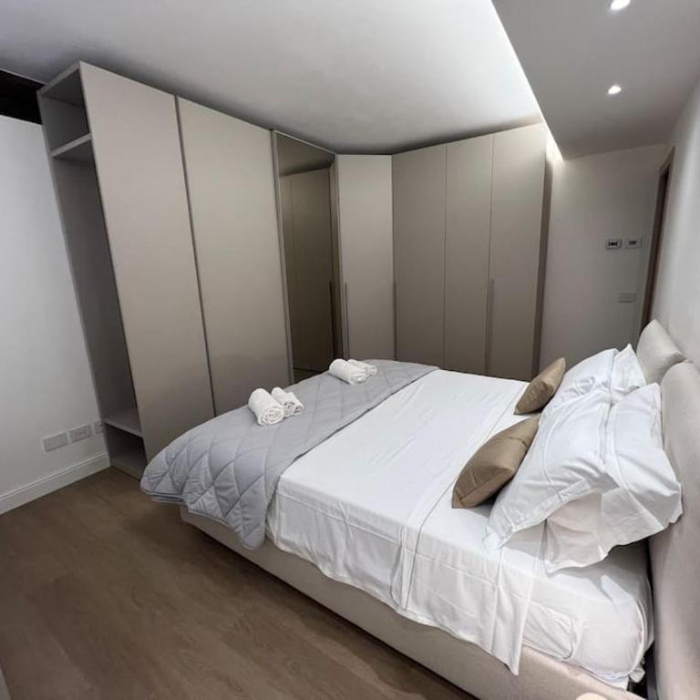 Castello Estense Luxury Apartment - Centro - Appartamento con 2 Camere da Letto - 3