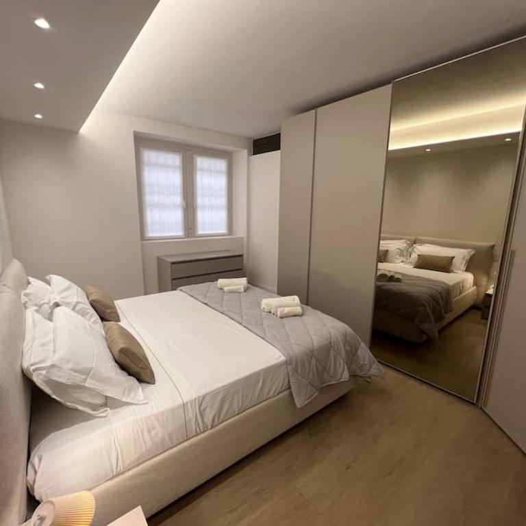 Castello Estense Luxury Apartment - Centro - Appartamento con 2 Camere da Letto - 22