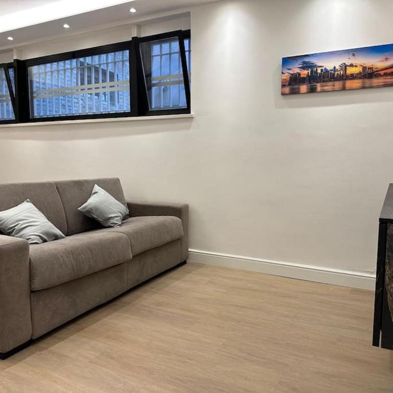 Castello Estense Luxury Apartment - Centro - Appartamento con 2 Camere da Letto - 15