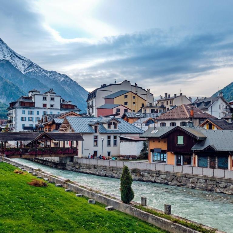 Villa Loppe - Chamonix Mountain Four-Bedroom Hidden Gem - Villa - 35