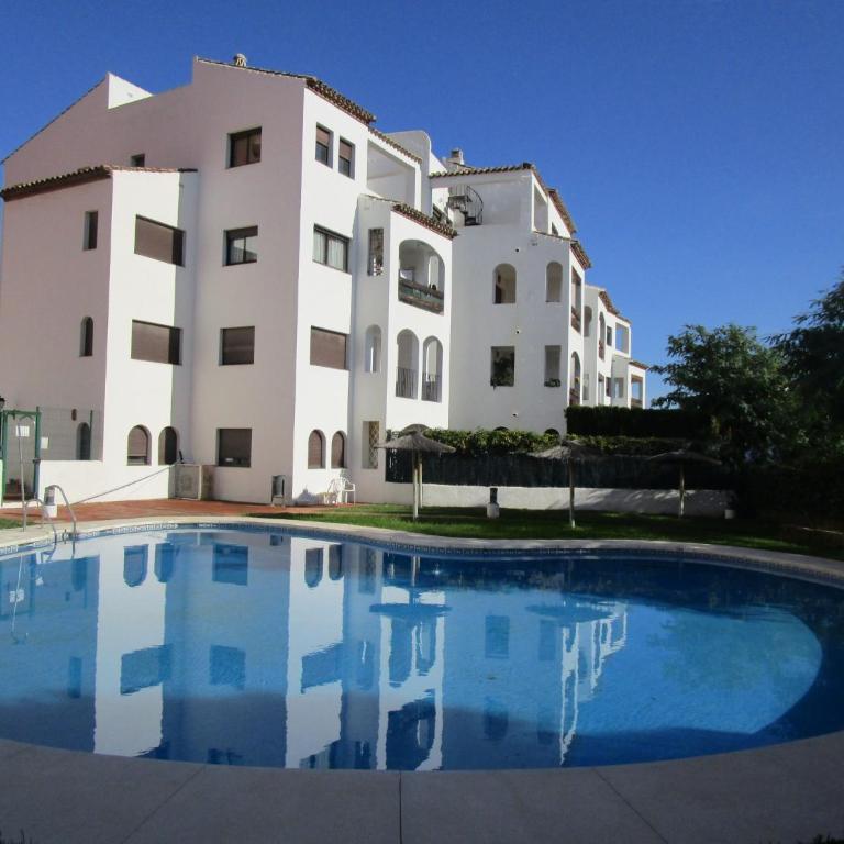 Nice groundfloor with pool view - Apartamento de 2 dormitorios - 42