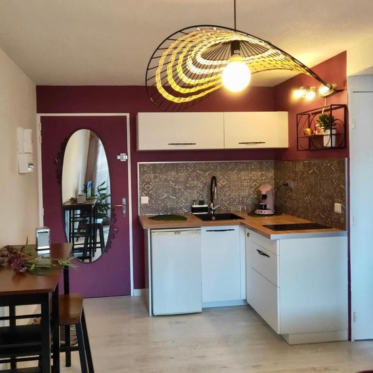 La Perle Marine, Cosy et rénové, 200 m de la plage, 1 chambre, parking et Wifi - Appartement 1 Chambre - 5