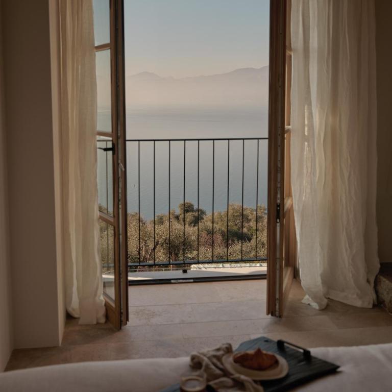 Borgo SAN SONNEA Lake Garda - Apartment mit 2 Schlafzimmern und Seeblick - 11