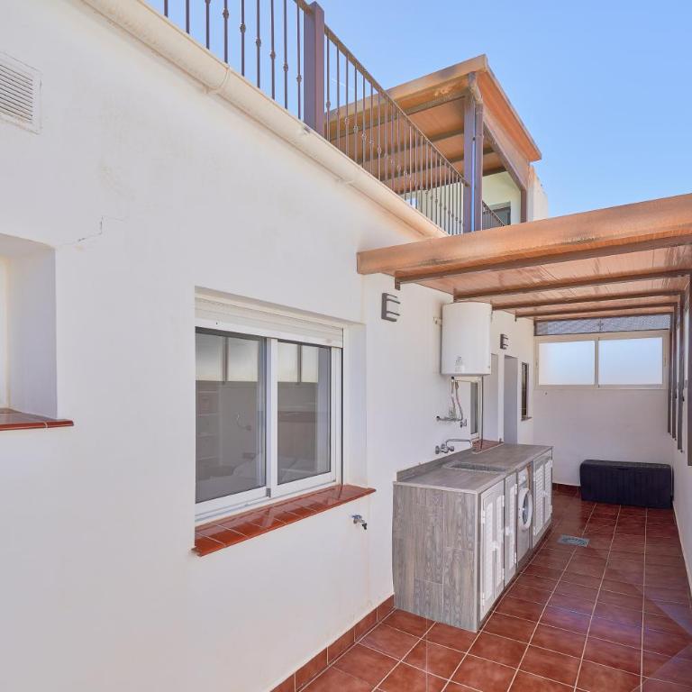 PENTHOUSE NEAR BEACH AND MALAGA TOWN also monthly hire and long term RENTAL CAR AVAILABLE - Casa de 3 dormitorios - 16