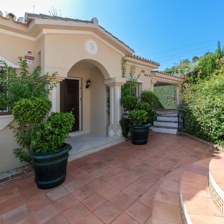 4 BDRM Andalusian Villa w Cinema & Sea Views - Villa con piscina privada - 45