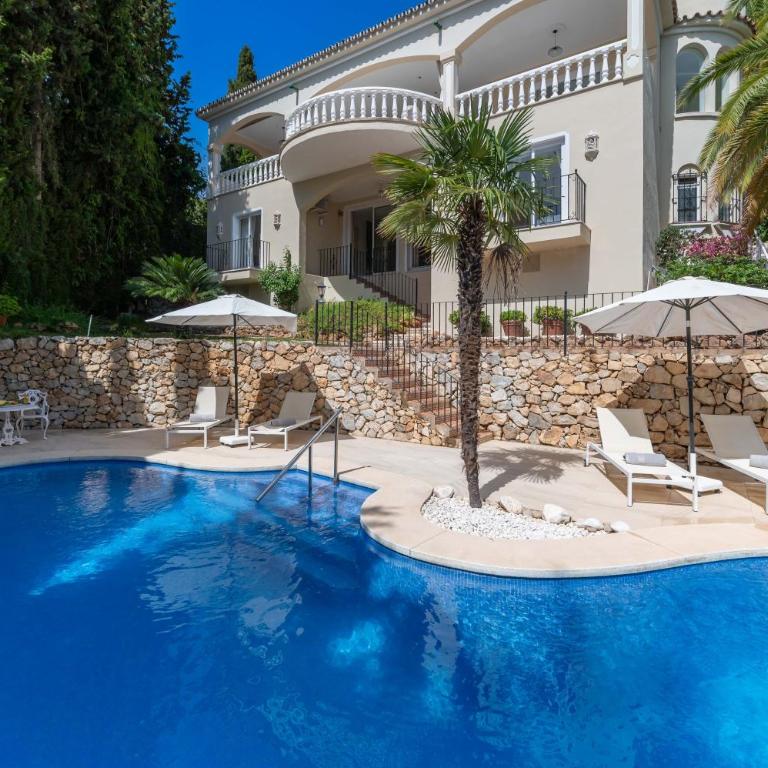 4 BDRM Andalusian Villa w Cinema & Sea Views - Villa con piscina privada - 6