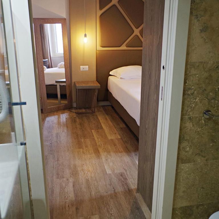 Suite Deal - Camera Matrimoniale/Doppia con Letti Singoli - 16