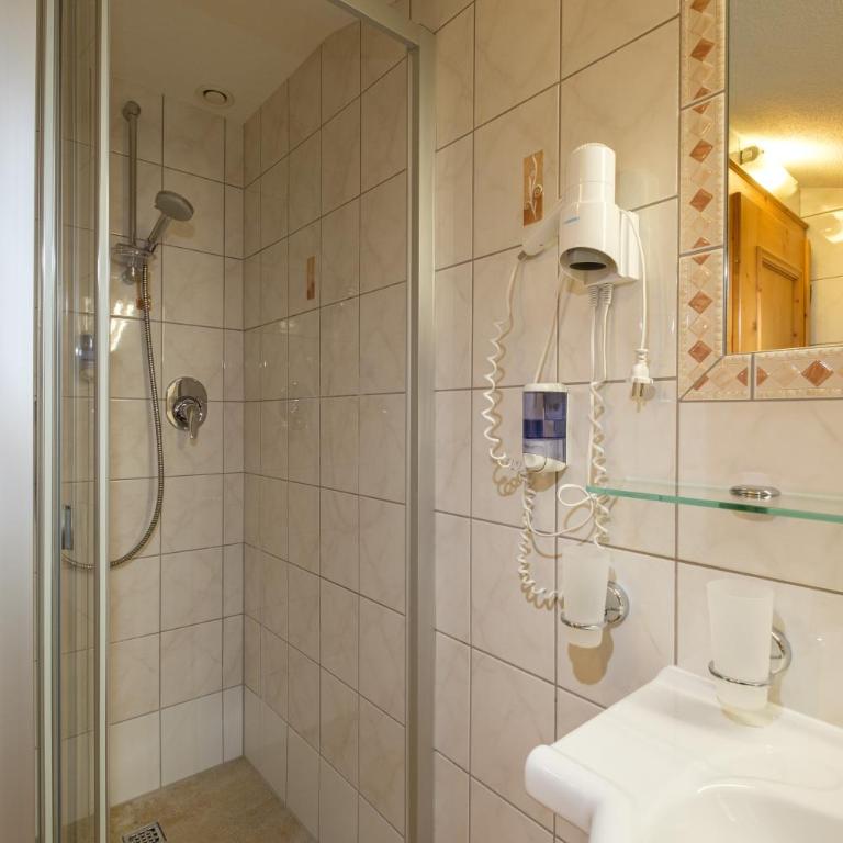 Hotel Garni DIAS - Familienzimmer - 5