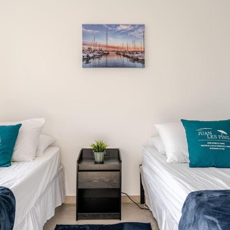 Newly Built Apartment with Pool, Walk to the Beach - Appartement - 20