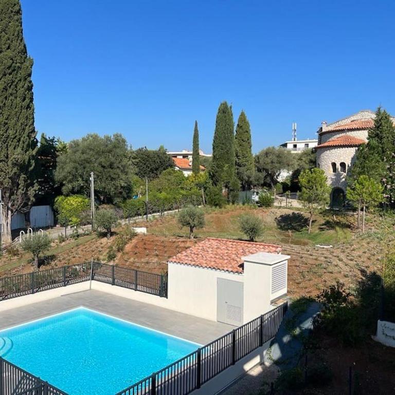 Newly Built Apartment with Pool, Walk to the Beach - Appartement - 2