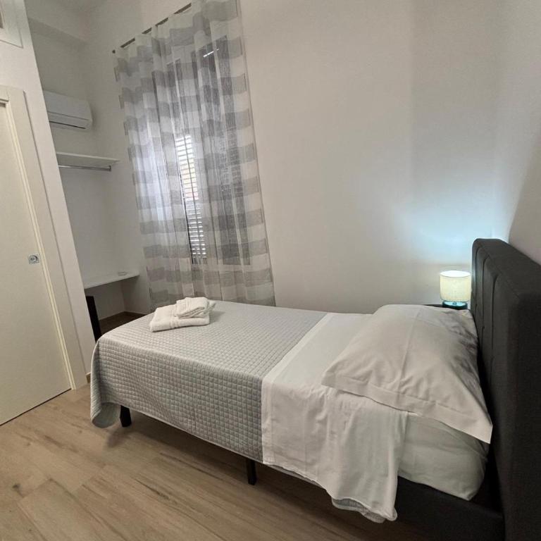 Palermo Mia - Double or Twin Room with Private Bathroom - 9