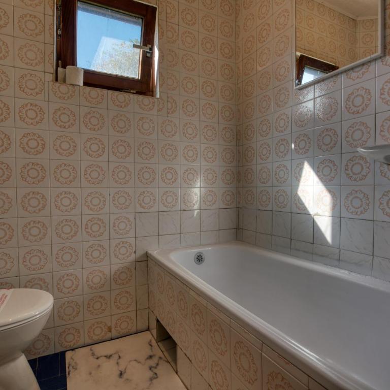 Apartman GM-sobe-Pale Near Jahorina & Sarajevo, Private Parking - Four-Bedroom Apartment - 45