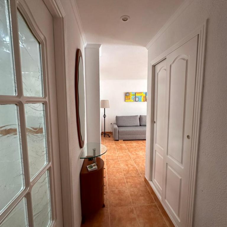 Apartment 2 minutes walk from the sea - Two-Bedroom Apartment - 6