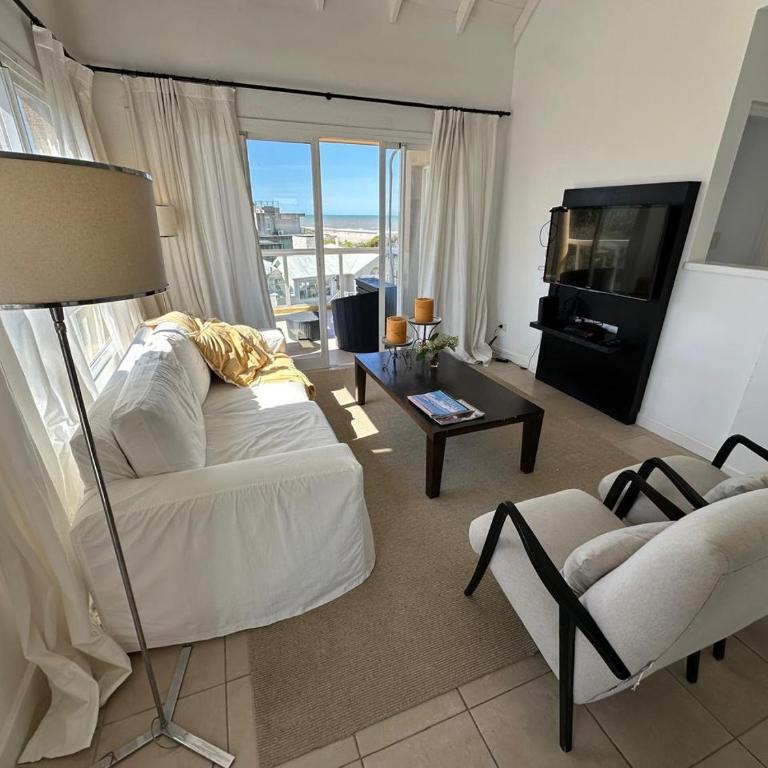 Espectacular departamento con vista al mar - Apartamento de 3 dormitorios - 2