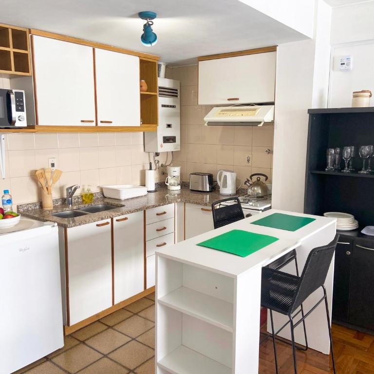Cálido dos ambientes a metros de Plaza Independencia - Apartamento de 1 dormitorio - 4