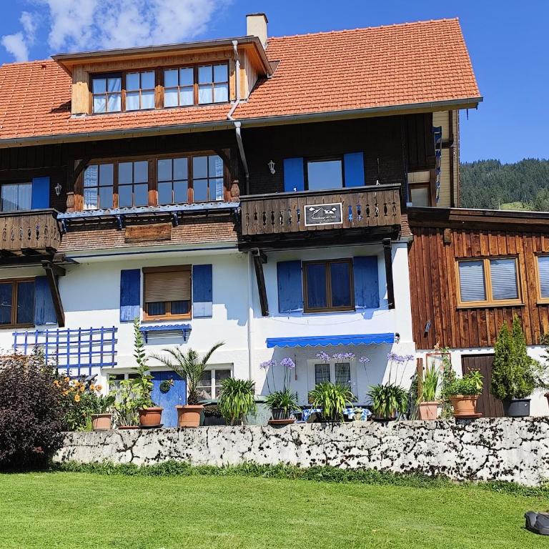 Bad Hindelang - Apartment mit 2 Schlafzimmern mit Balkon und Terrasse - 14