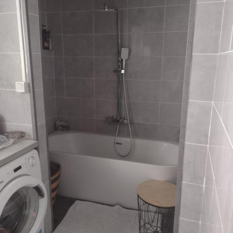 Le Brossolette 2 - Habitación Doble con baño compartido - 9