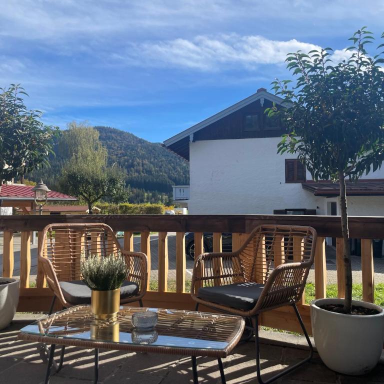 Alpenflair Apartments - Apartment mit 1 Schlafzimmer, Balkon und Bergblick - 9