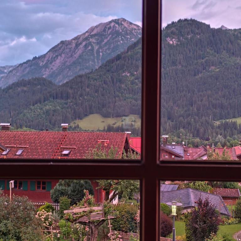 Bad Hindelang - Apartment mit 2 Schlafzimmern mit Balkon und Terrasse - 37