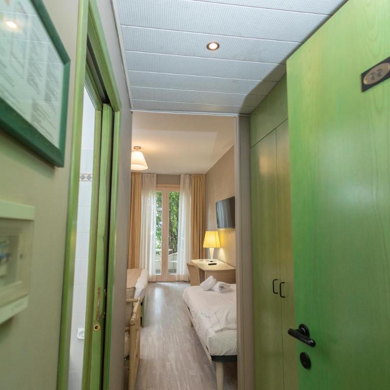 Hotel Berta - Camera Familiare Standard - 7