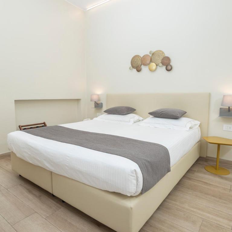 Hotel Berta - Matrimoniale Comfort con Balcone e Vista Lago - 8