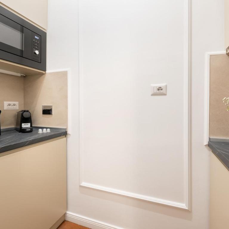 White Flat Termini - Monolocale King - 15