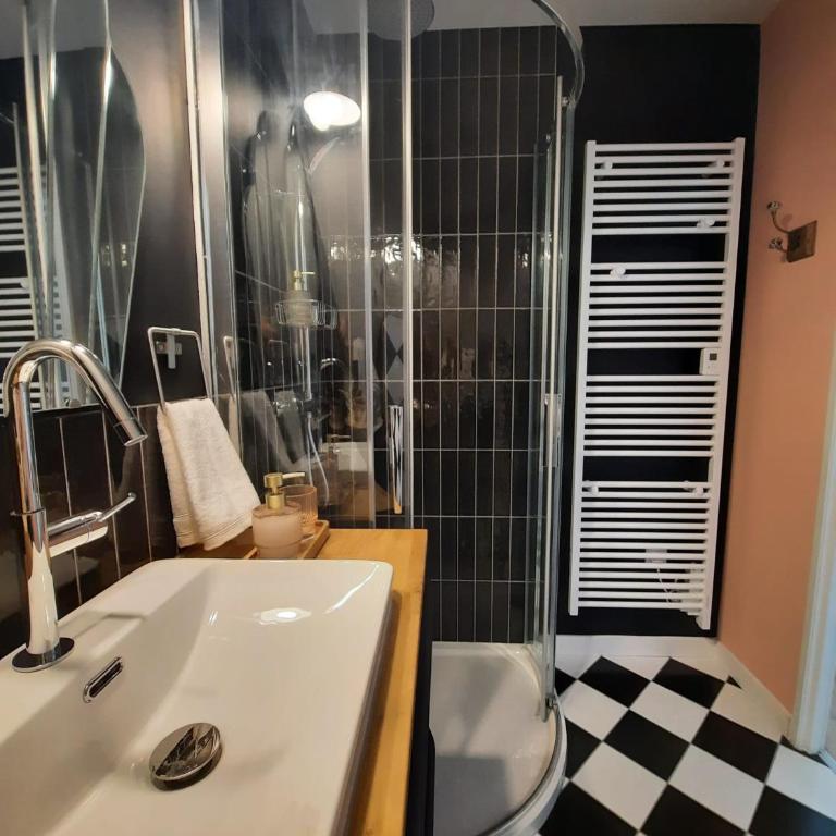Maison Rinette - Chambre Double Deluxe avec Lit d'Appoint - 12