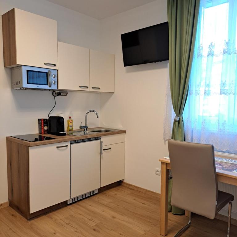 Private Zimmer HoAp - Standard Einzelzimmer mit Dusche - 3