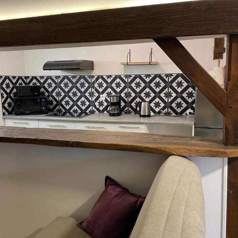 Lilas, Dahlia, Palme Bleue - One-Bedroom Apartment - 6