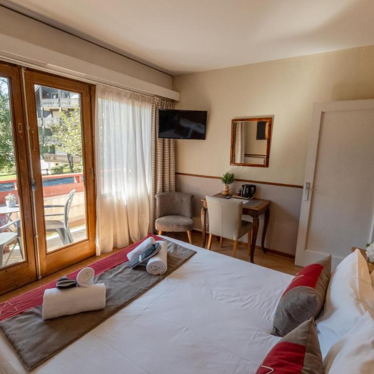 Chalet Hôtel La Sapinière - Chambre Double - Vue sur Aiguille du Midi - 2
